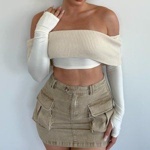 Off Shoulder Thumbhole Long Sleeve Cropped Top
